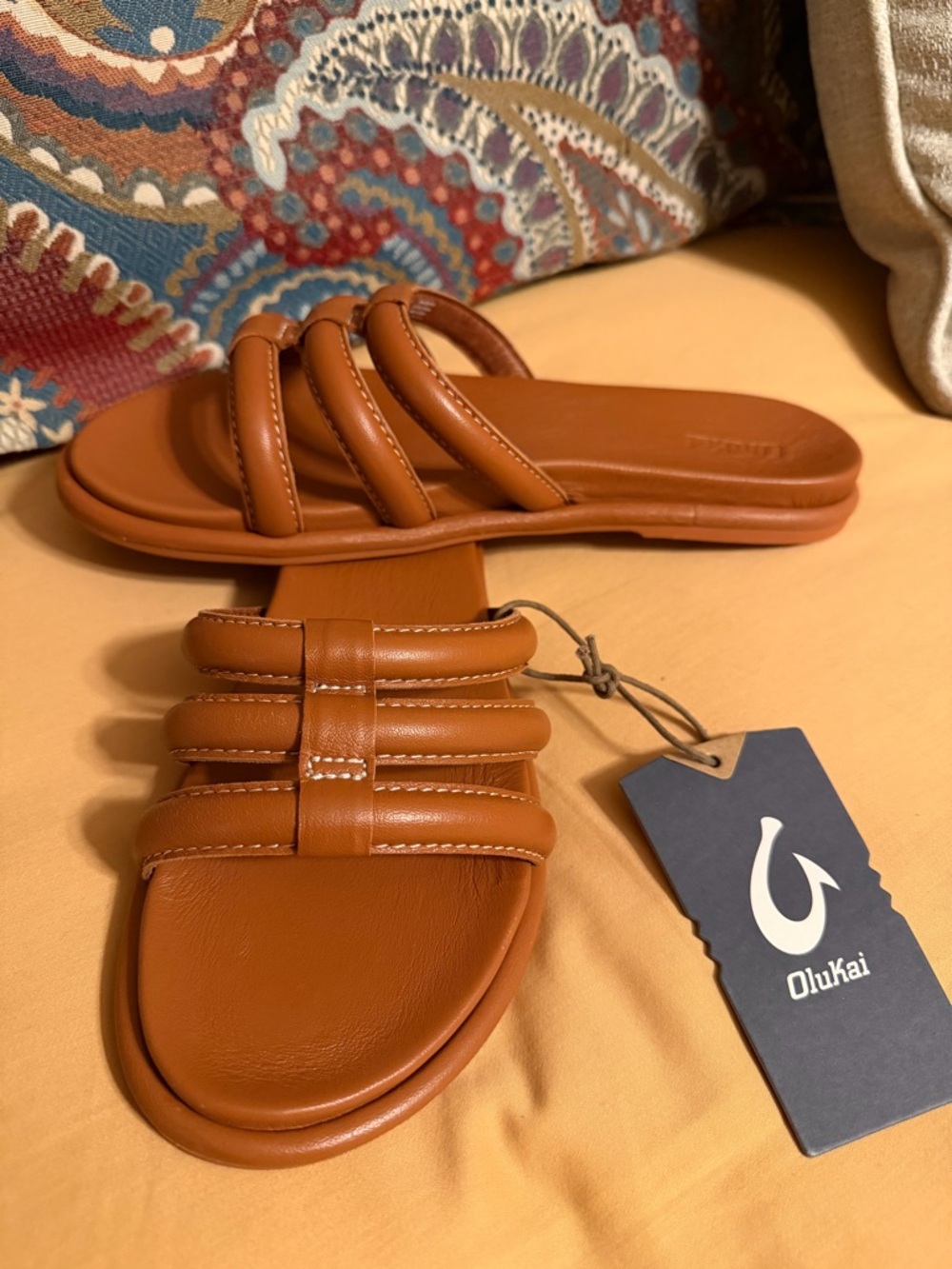 NWT OluKai Fox Brown Tiare Rubber Slide Women's 9